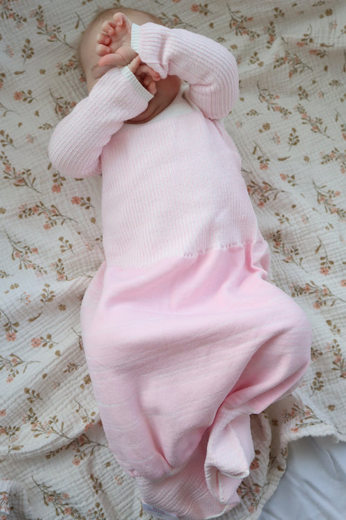 Arms out Swaddelini original